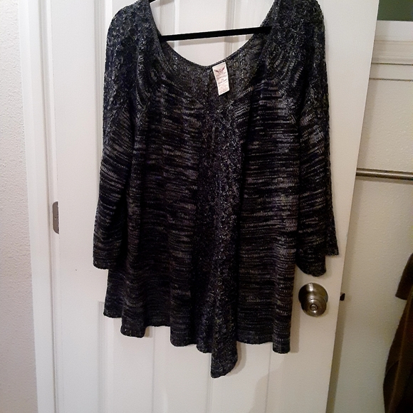 Torrid, Catherine's and other quality brands 3X and 4X. - Picture 12 of 16